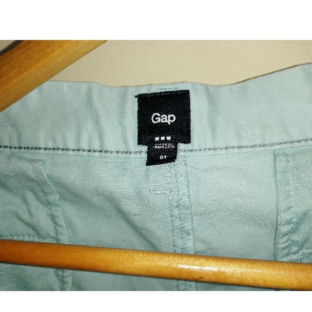 GAP(ギャップ)のGAP　アイスブルー　ハーフパンツ　メンズ　サイズ91 メンズのパンツ(ショートパンツ)の商品写真