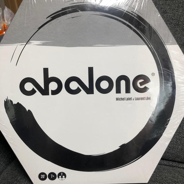 新品未開封　アバロン　ボードゲーム　abalone エンタメ/ホビーのテーブルゲーム/ホビー(オセロ/チェス)の商品写真