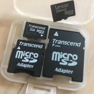 トランセンド(Transcend)のTranscend TS2GUSD  マイクロSDカード2枚とアダプター2種(PC周辺機器)