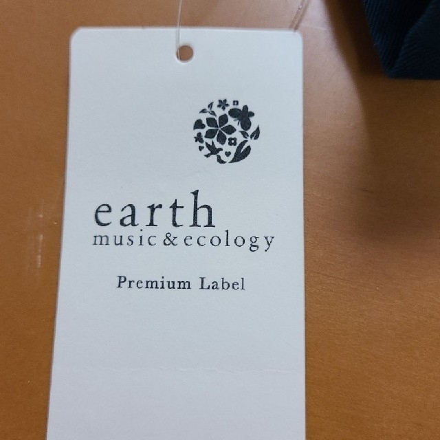 earth music & ecology(アースミュージックアンドエコロジー)の【earth music&ecology】スキスカミニスカート レディースのスカート(ミニスカート)の商品写真