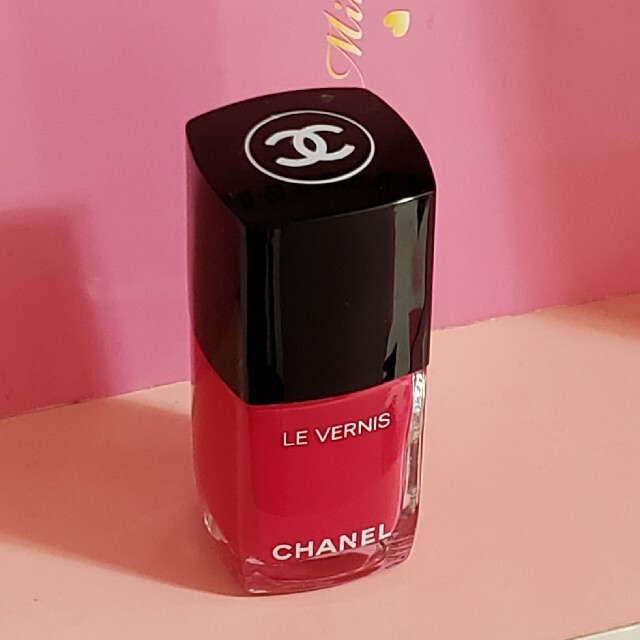 CHANEL(シャネル)のマニキュア CHANEL 送料無料 コスメ/美容のネイル(マニキュア)の商品写真