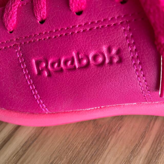 Reebok(リーボック)のリーボック  スニーカー　ピンク レディースの靴/シューズ(スニーカー)の商品写真