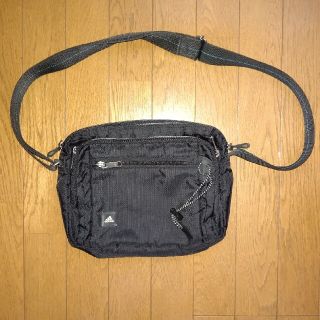 アディダス(adidas)のadidas／ショルダーバッグ／23cm×30 cm×6cm(ショルダーバッグ)