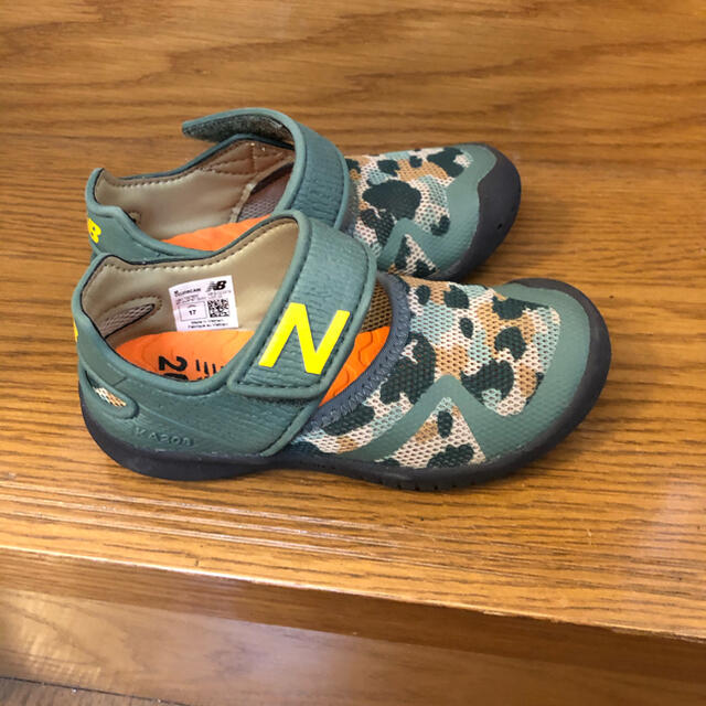 New Balance(ニューバランス)のニューバランス　キッズ　サンダル　迷彩　17cm キッズ/ベビー/マタニティのキッズ靴/シューズ(15cm~)(サンダル)の商品写真