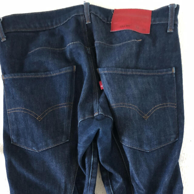 Levi's(リーバイス)のLevi's red デニムパンツ メンズのパンツ(デニム/ジーンズ)の商品写真