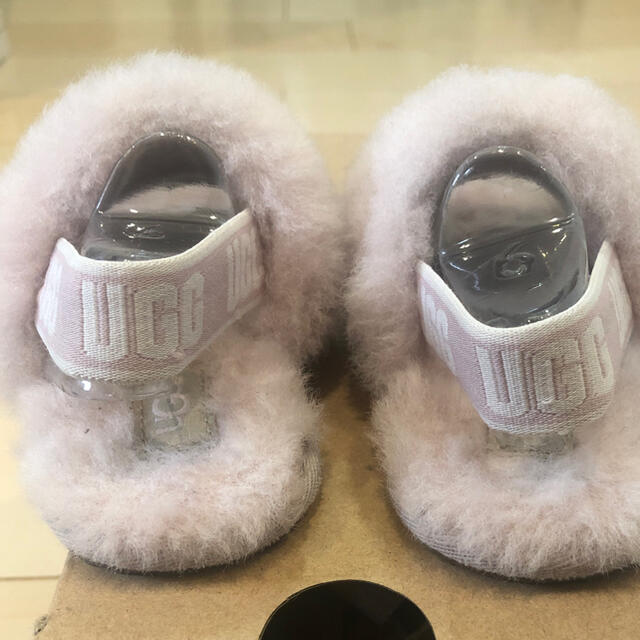 UGG(アグ)のUGG ベビーサンダル キッズ/ベビー/マタニティのベビー靴/シューズ(~14cm)(サンダル)の商品写真