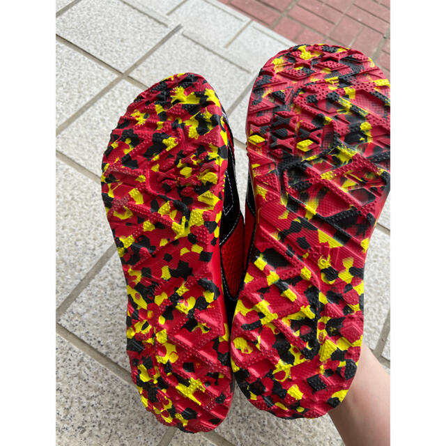 adidas(アディダス)のアディダス  キッス キッズ/ベビー/マタニティのキッズ靴/シューズ(15cm~)(スニーカー)の商品写真