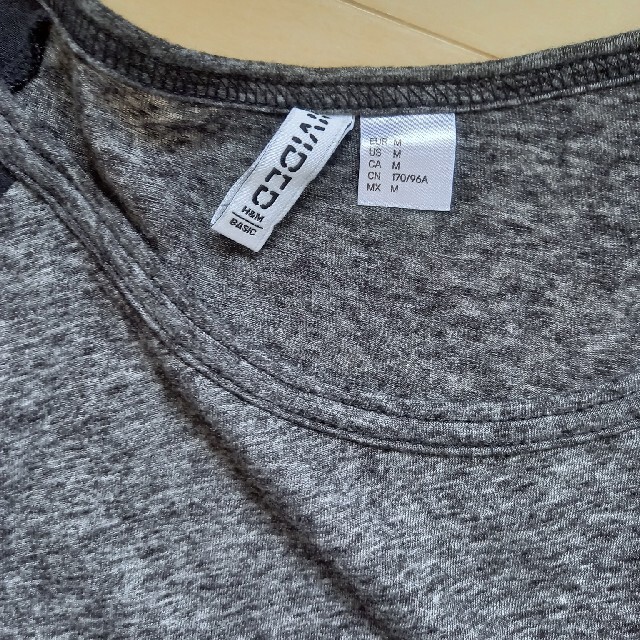 H&M(エイチアンドエム)のH&Mレディースカットソー レディースのトップス(カットソー(長袖/七分))の商品写真