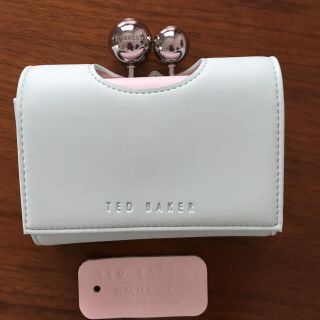 テッドベイカー(TED BAKER)のす♡プロフ必読様用＊＊TedBaker★折たたみがま口財布(財布)