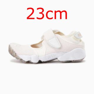 ナイキ(NIKE)のNIKE ナイキ AIR RIFT エアリフト BEIGE ベージュ 23(スニーカー)