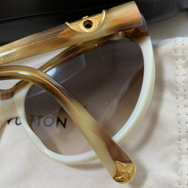 キララ様専用 LOUIS VUITTON チェーン付きサングラス キララ様専用 LOUIS VUITTON チェーン付きサングラス