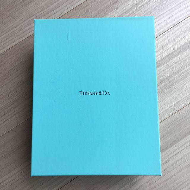 Tiffany & Co.(ティファニー)の【新品】ティファニーワイングラス セット インテリア/住まい/日用品のキッチン/食器(グラス/カップ)の商品写真