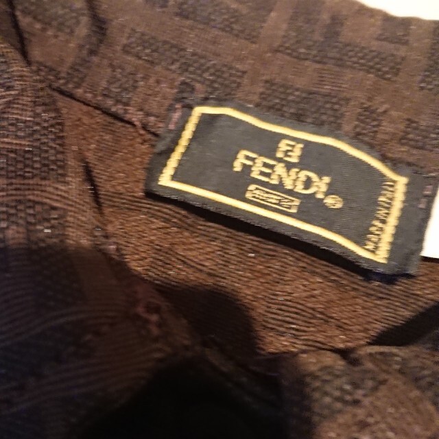 FENDI(フェンディ)のフェンディ シャツ  レディースのトップス(カットソー(半袖/袖なし))の商品写真