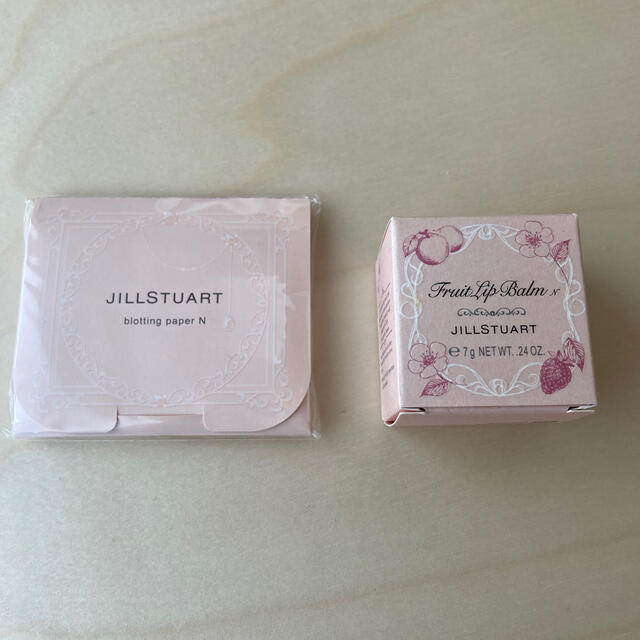 JILLSTUART(ジルスチュアート)のジルスチュアート　リップクリーム　あぶら取り紙　セット コスメ/美容のスキンケア/基礎化粧品(リップケア/リップクリーム)の商品写真