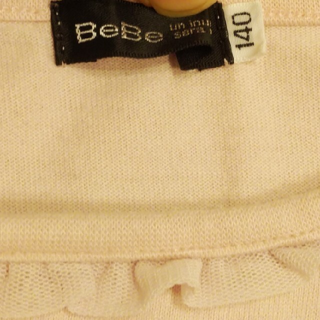 BeBe(ベベ)のBeBe　半袖　Tシャツ　ガールズ　140cm キッズ/ベビー/マタニティのキッズ服女の子用(90cm~)(Tシャツ/カットソー)の商品写真