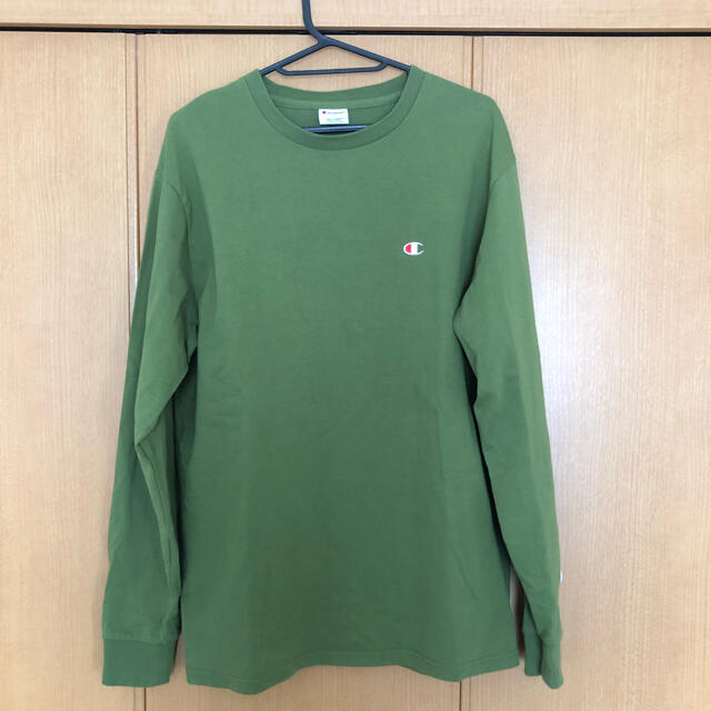 Champion(チャンピオン)のごん様専用　美品！champion ロンT C8-L404 カーキ　Lサイズ メンズのトップス(Tシャツ/カットソー(七分/長袖))の商品写真