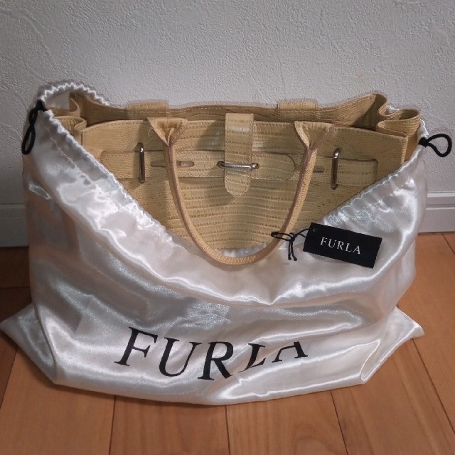 Furla(フルラ)のクロエ様専用】FURLA フルラ 本革レザー リザード型押しトートハンドバック レディースのバッグ(トートバッグ)の商品写真