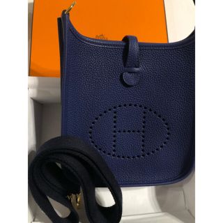 エルメス(Hermes)の売り切れ【新品未使用】エブリンミニ　ストラップ別色　希少　レシート有(ショルダーバッグ)