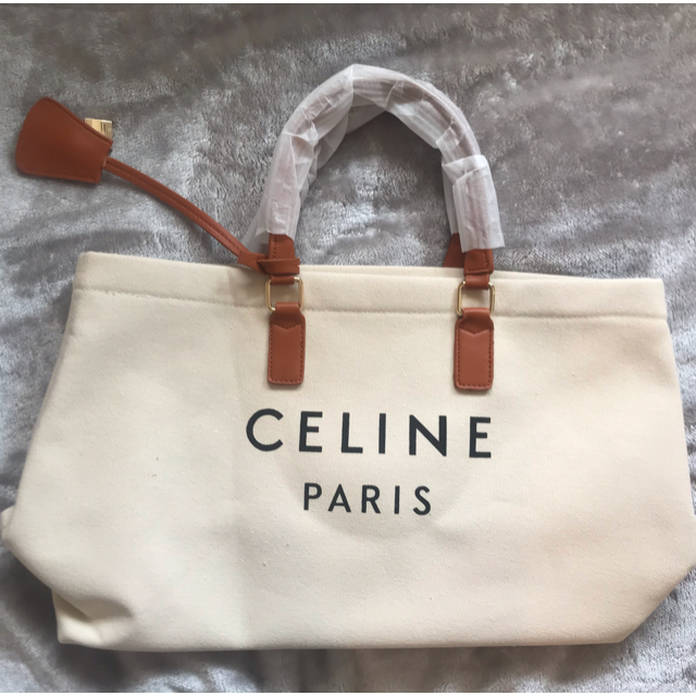 celine(セリーヌ)のセリーヌ  キャンバス　バッグ　トート　新品未使用 レディースのバッグ(トートバッグ)の商品写真