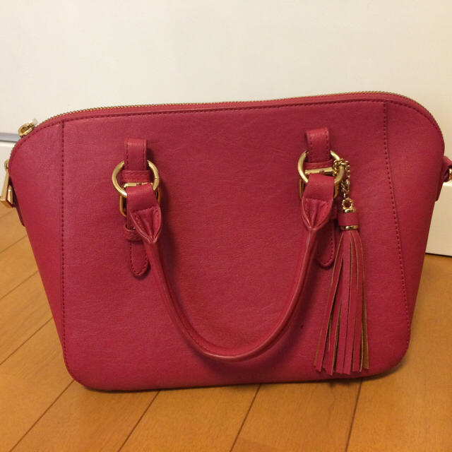 OPAQUE(オペーク)のりり様専用ピンク タッセルバッグ レディースのバッグ(ハンドバッグ)の商品写真