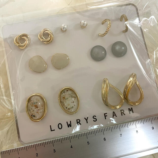 LOWRYS FARM(ローリーズファーム)のLOWRYSFARM 7setピアス レディースのアクセサリー(ピアス)の商品写真