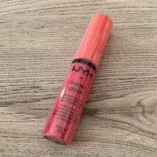 エヌワイエックス(NYX)の新品 import LA直輸入 NYX バターグロス 03 ピーチアンドクリーム(リップグロス)