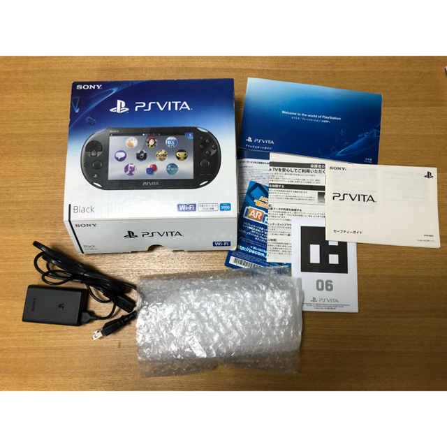 PlayStation®Vita  ホワイト　メモリー16G 4G付❣️