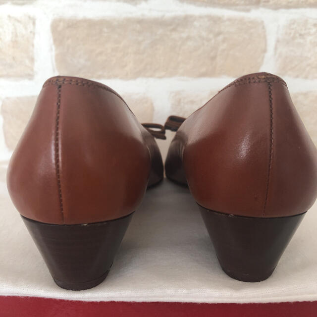 Ferragamo(フェラガモ)のフェラガモ　ヴァラ　リボンパンプス レディースの靴/シューズ(ハイヒール/パンプス)の商品写真