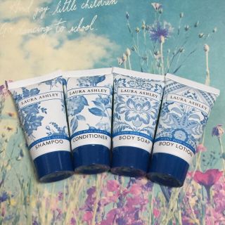 ローラアシュレイ(LAURA ASHLEY)の値下げ！ローラアシュレイ★アメニティセット(旅行用品)