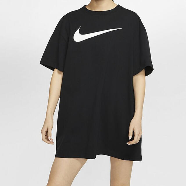 NIKEナイキ　ビッグスウッシュ　Tシャツワンピース