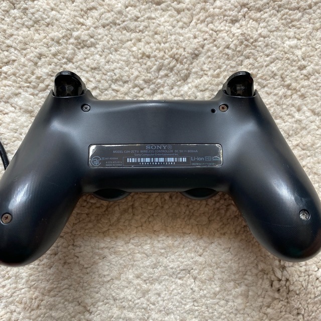 PlayStation4(プレイステーション4)のps4 コントローラー エンタメ/ホビーのゲームソフト/ゲーム機本体(家庭用ゲーム機本体)の商品写真
