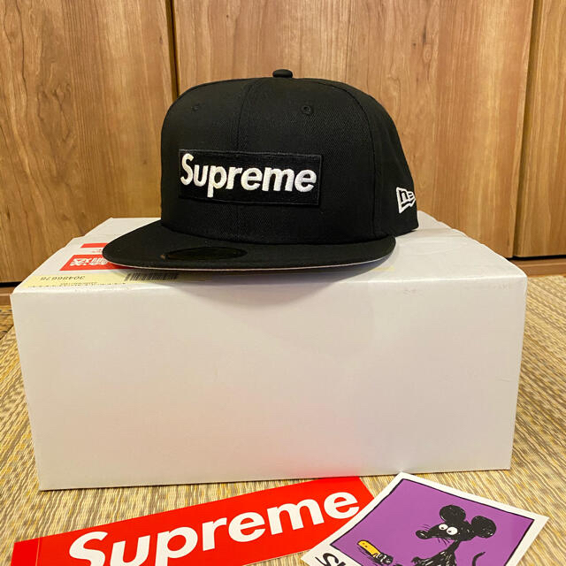 SUPREME CHAMPION BOX LOGO NEWERA CAP 3/8