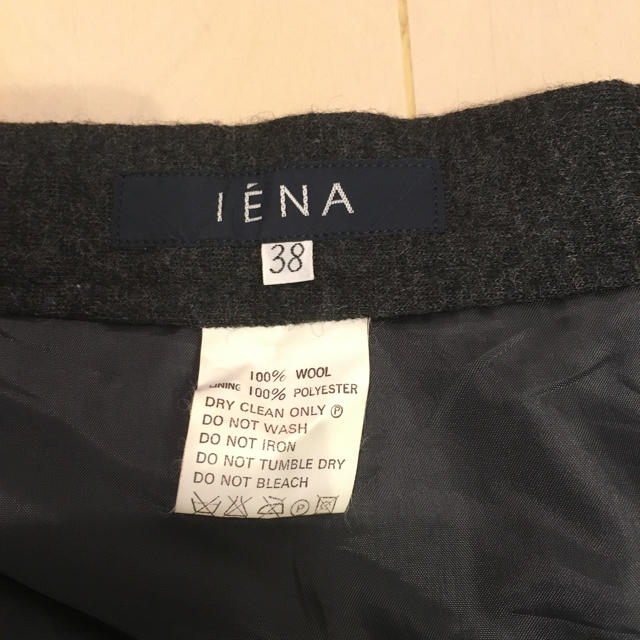 IENA(イエナ)のイエナ チャコールグレー ミニ フレアスカート レディースのスカート(ミニスカート)の商品写真