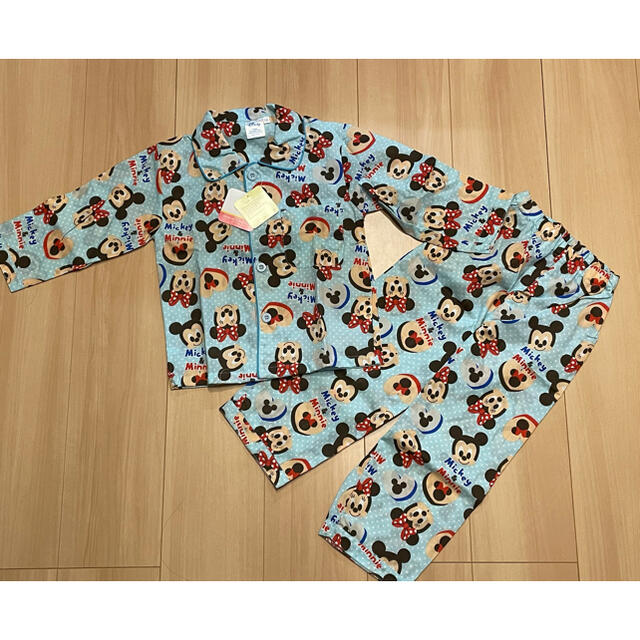 Disney - 【新品】ミッキー＆ミニー　キッズパジャマ　100サイズ