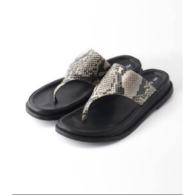 L'Appartement DEUXIEME CLASSE(アパルトモンドゥーズィエムクラス)の★お値下げ★新品【MOHI/モヒ】PYTHON SANDAL パイソンサンダル レディースの靴/シューズ(サンダル)の商品写真