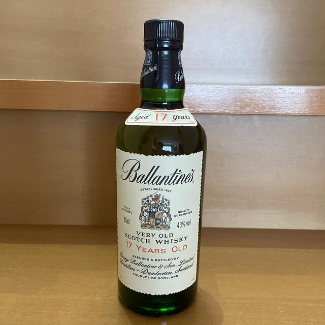 陽様専用☆Ballantines 17 Years OLD スコッチウィスキー 食品/飲料/酒の酒(ウイスキー)の商品写真