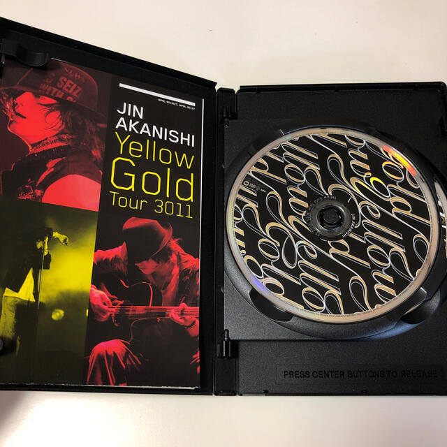 Johnny's(ジャニーズ)の赤西仁 Yellow Gold Tour 3011（初回限定盤A） DVD エンタメ/ホビーのDVD/ブルーレイ(ミュージック)の商品写真