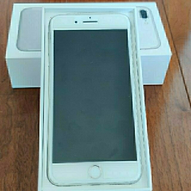 美品 iPhone7 plus  silver 128GB SIMフリーiphone7plus