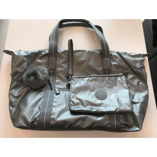 キプリング(kipling)のKIPLING ボストンバッグ　同素材ポーチつき(ボストンバッグ)