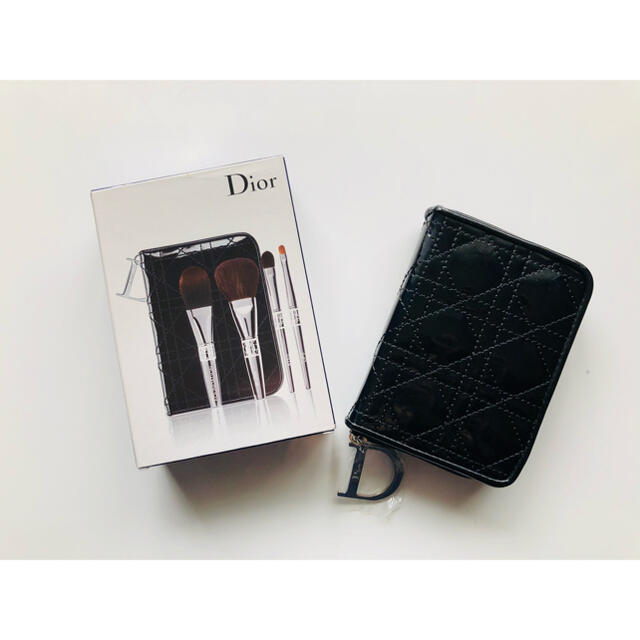 Dior(ディオール)のDior ディオール　メイクブラシ　メイクブラシセット コスメ/美容のメイク道具/ケアグッズ(チーク/フェイスブラシ)の商品写真