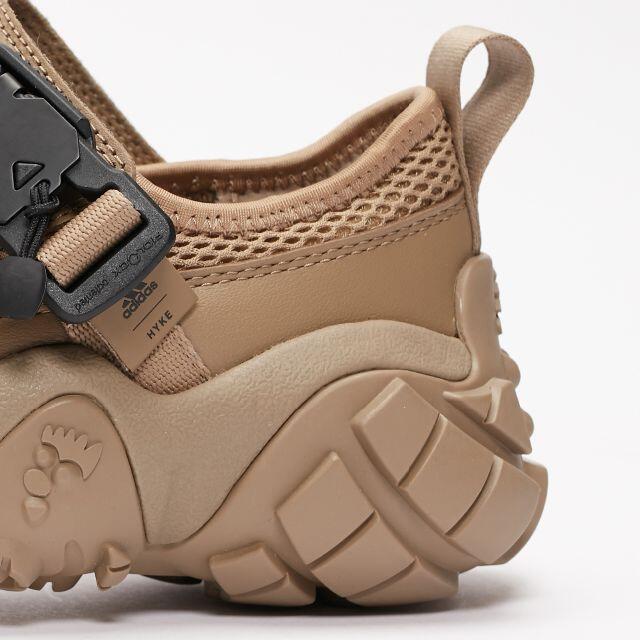 adidas(アディダス)のHYKE X ADIDAS AH-003 XTA SANDAL KHAKI  メンズの靴/シューズ(スニーカー)の商品写真