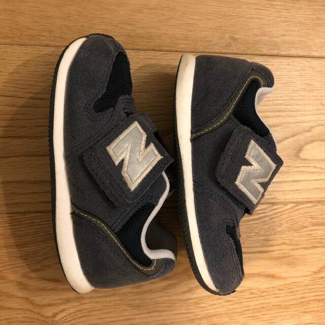 【NewBalance 996 15.0cm ネイビー】 キッズ/ベビー/マタニティのキッズ靴/シューズ(15cm~)(スニーカー)の商品写真