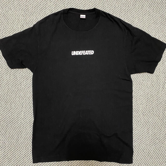 UNDEFEATED(アンディフィーテッド)のUNDEFEATED Tシャツ メンズのトップス(Tシャツ/カットソー(半袖/袖なし))の商品写真