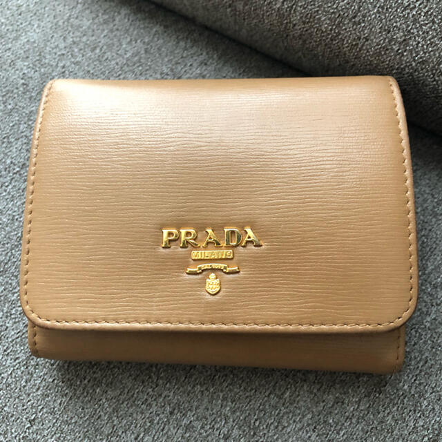 PRADA プラダ　財布　レディース