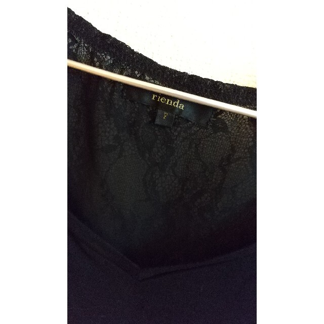 rienda(リエンダ)のリエンダ トップス Tシャツ ブラック フリーサイズ レディースのトップス(Tシャツ(半袖/袖なし))の商品写真