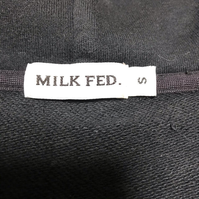 MILKFED.(ミルクフェド)のレディース　MILK FED ミルクフェド ロゴ刺繍 フルジップ パーカー　 S レディースのトップス(パーカー)の商品写真