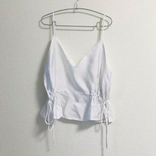 ザラ(ZARA)のリボン付きストラップトップス M(9~11号)(キャミソール)