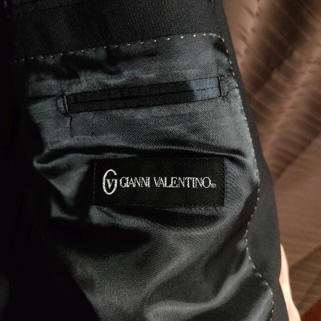 【新品未使用】メンズスーツ 上下セットアップ ジャンニバレンチノ E8 黒 4
