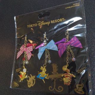 ディズニー(Disney)の新品 ディズニー アリス ストラップ イヤフォンジャック 3種セット(ストラップ/イヤホンジャック)