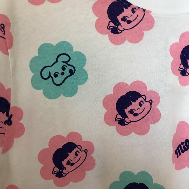 サンリオ(サンリオ)の新品未使用　タグ付き　サンリオ　ペコちゃん　ぽこちゃん　Tシャツ M milky エンタメ/ホビーのおもちゃ/ぬいぐるみ(キャラクターグッズ)の商品写真